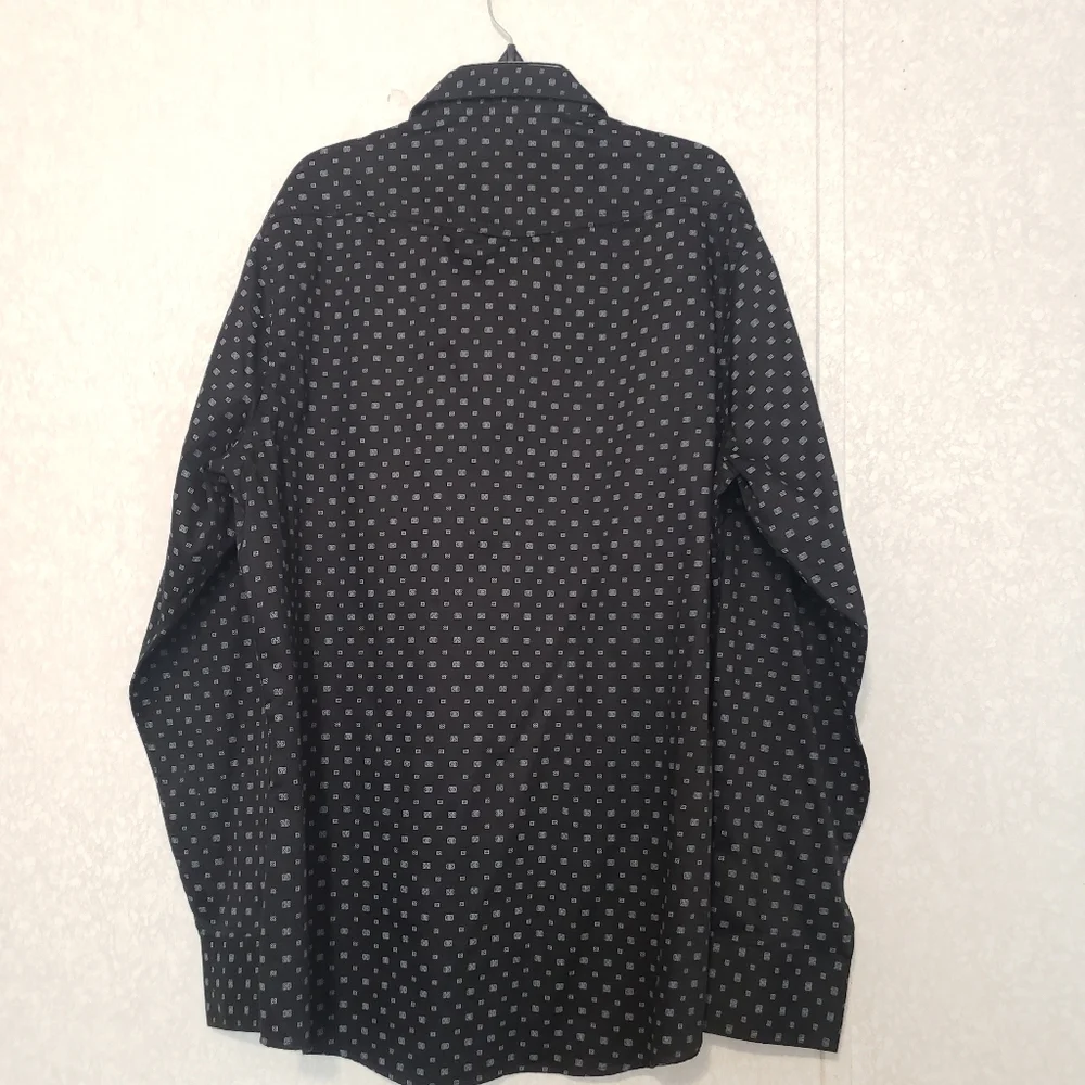 MONTERO..LONG SLEEVE BUTTON UP SHIRT...SIZE:L COLOR:BLACK-GRAY